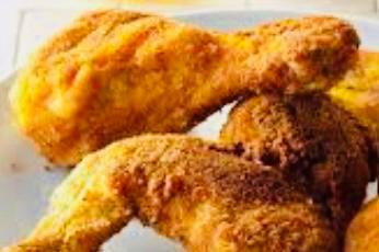 Fried Chicken · Meal size come with white Rice Or Yellow Rice and Beans two portion of meat .
Please chose wish Rice you will like to  have on the instructions Thank you 