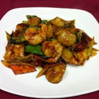 Scallop and Shrimp in Garlic Sauce · Large shrimp and fried scallops with vegetable in hot garlic sauce. Served with white rice. ...