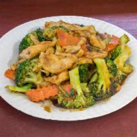 3. Chicken with Broccoli水煮芥兰鸡 · Served with steamed rice or brown rice and sauce on the side.