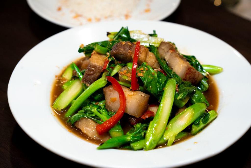 Kana Moo Krob  · Crispy pork belly, peppers, Chinese broccoli, house brown sauce. White rice.