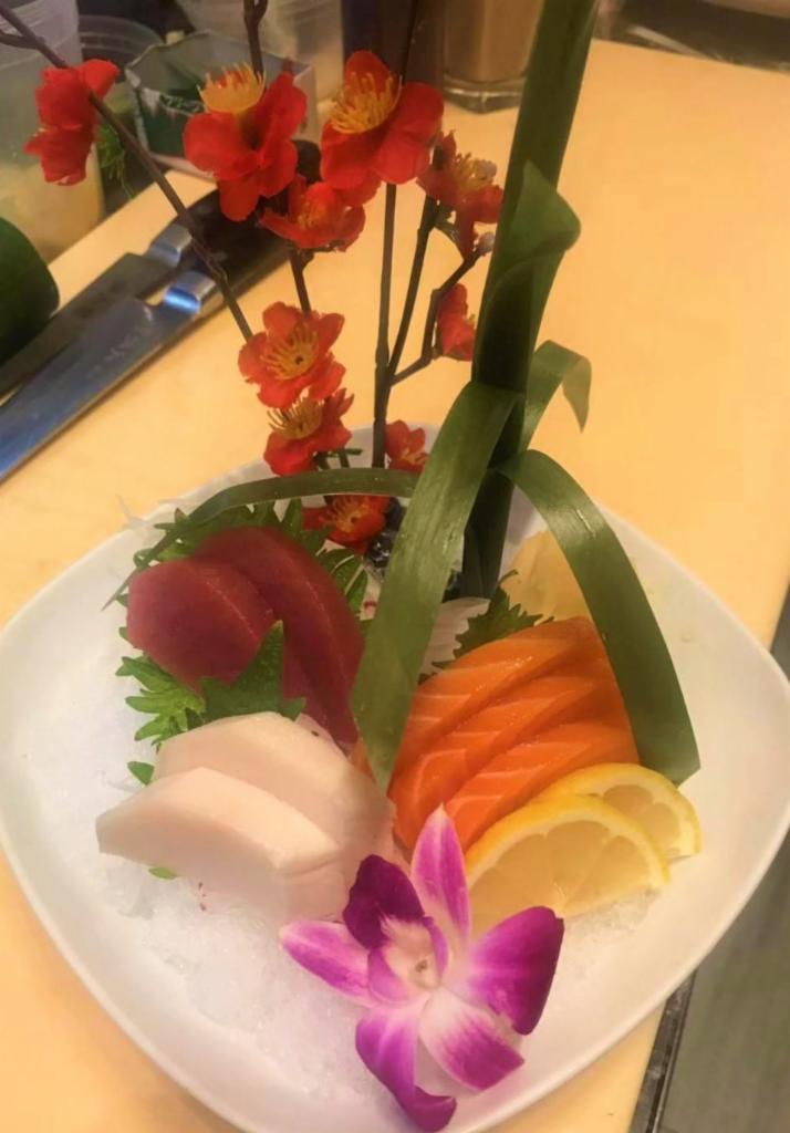 Sashimi Appetizer · 7 pieces of assorted fish.