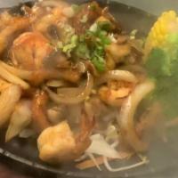 Shrimp and Calamari Plate · Fried calamari and sauteed shrimp with onion and mushroom.