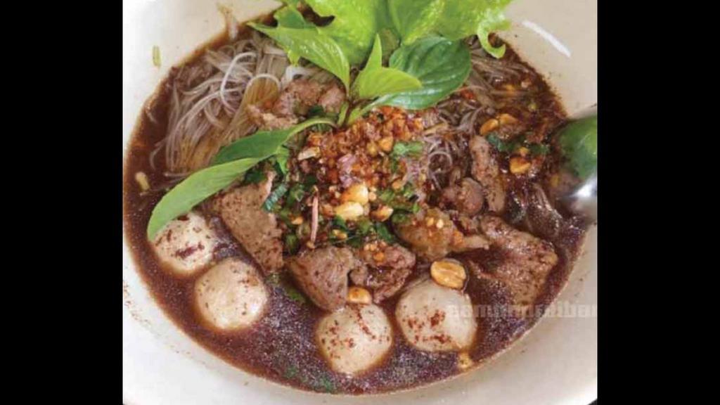42. Nam Tok Noodle Soup · Beef or pork. Served with bean sprouts, beef or pork meatball and choice of angel hair or egg noodles.