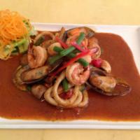 84. Ocean Seafood · Shrimp, squid, mussel, string beans, bell pepper, carrots, chili paste and milk.