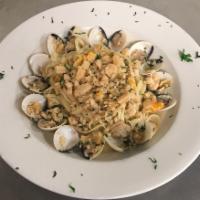 Clams with Sauce · Choose white wine scampi or pomodoro.