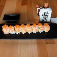 Dreamin' Roll · inside: spicy salmon, avocado   |   topped with: salmon, ikura