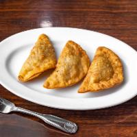 Cheese Empanada · Queso.