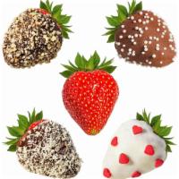 6 Gourmet Strawberry Covered Chocolate · Assorted Gourmet Strawberry Covered Chocolate | 2 Plain Chocolate | 2 Sprinkles | 2 Coconut  