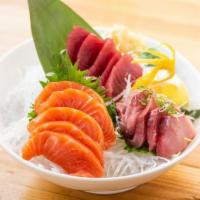 Tri-Color Sashimi · 4 pcs each of  Tuna, salmon , yellowtail & California roll