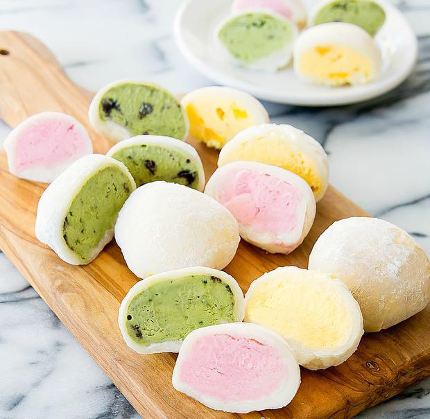 Mochi Ice Cream · 3 pcs choose from Green tea, Vanilla, Strawberry , Mango