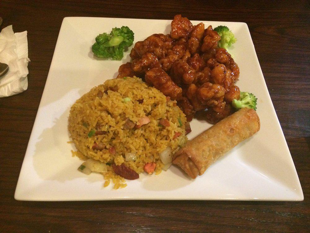 C18. General Tso's Chicken Combination Platter · Served with pork egg roll and pork fried rice. Hot and spicy.