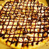 Large BBQ Chicken Pan Pizza · 