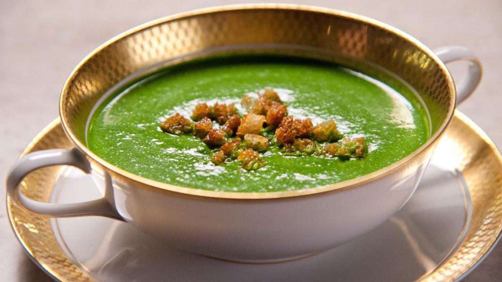 6. Palak Ka Shorba Soup · Fresh spinach puree with ginger, garlic, and lemon juice.