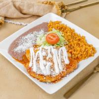 #19 Chile Relleno · Stuffed pepper with cheese with egg on the outside, 1 enchilada, rice, beans, lettuce, tomat...