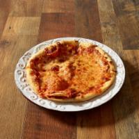 Traditional Pizza with Mozzarella · 