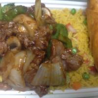 C16. Hunan Beef Combo Platter · Served with an egg roll and roast pork fried rice. Hot and spicy. 