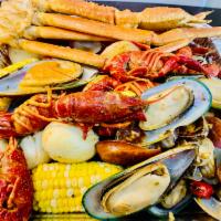 Juicy Catch(Combo F)套餐 · 1Lb snow crab legs +1Lb shrimp (head off)+1Lb Black  mussel +1Lb sausage +Cajun French Fries...