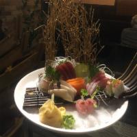 Sashimi Dinner · 18 piece sashimi.