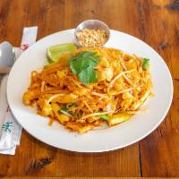 1. Pad Thai · Stir-fried rice noodle with egg, bean sprouts, green onion, carrots peanuts and the classic ...