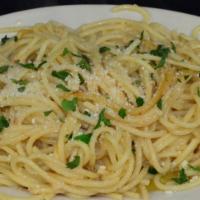 Spaghetti with Garlic Oil · 