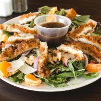 Grilled Chicken Club Salad · Bacon, lettuce, tomatoes, onion and green olives.