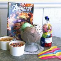 Small Fun Pack · 3 pints of ice cream, 2 cups of toppings, 5 cups and spoons, comic book from more fun comics...