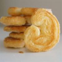 Small Corazon / Palmier Pack of 6 · Puff pastry palmier.