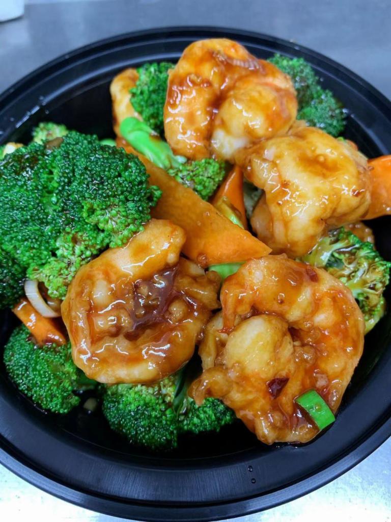 Shrimp w. Broccoli · Service w. Rice