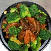 Roast Pork w. Broccoli · Served w. Rice