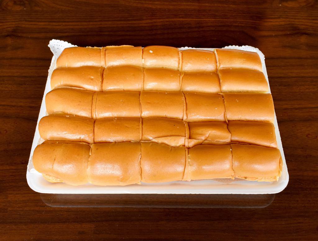 Bocaditos de Pasta en Bandeja de 25 unidades · 25 units Party size Bocaditos tray.