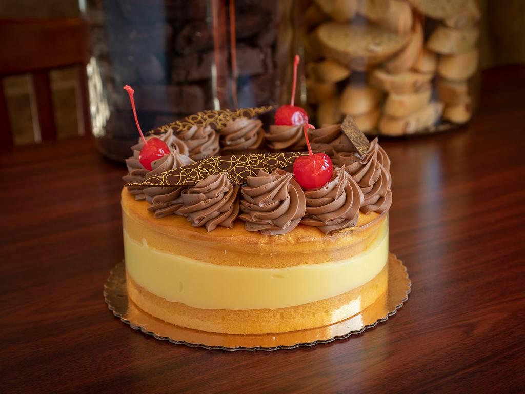 gerardos italian bakery · Bakery · Cakes · Dessert