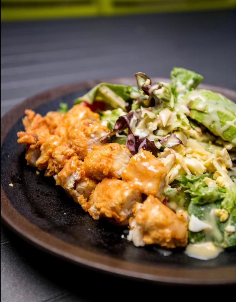 Bill’s Chicken Salad · Fried chicken, spring mix, egg, tomato, avocado, artichoke, Jack cheese, spicy mustard vinaigrette.