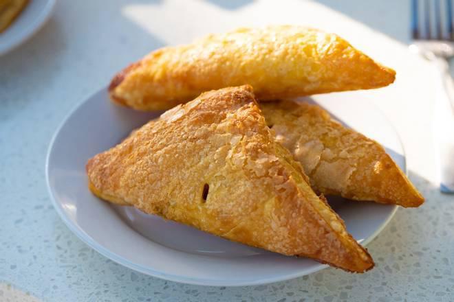 Guava ＆ Cheese Pastry · Puff Pastry filled w/ Guava ＆ Cream Cheese
