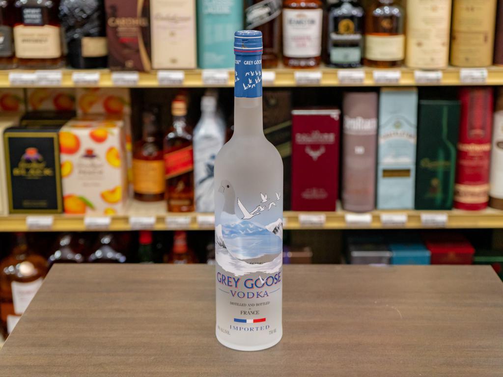 750ml Grey Goose Vodka (40.0% ABV) · Must be 21 to purchase.