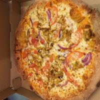 Spicy Chicken Pizza · Buffalo spicy sauce, mozzarella, chicken breast, green peppers, sun dried tomatoes and red o...