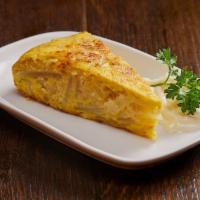 Tortilla Española · Spanish Tortilla – Potato, Onion and Egg Omelet