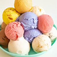 2 Scoops · Choose your 2 favorite flavors! You can add Toppings or some Sauce. 