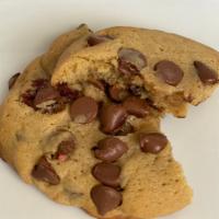 Chocolate Chip Cookie  · Chewy on the inside and slightly crunch edges packed with milk chocolate morsels.