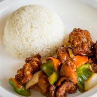 L6. General Tso's Chicken Lunch Special · Spicy.