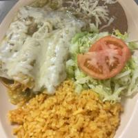 Tres Enchiladas con Salsa · Pollo, picadillo o queso. 3 green or red enchiladas with chicken, ground beef or cheese.