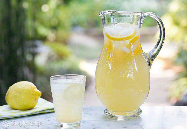 Limonade /Limonada · Lemon juice/ Limonada