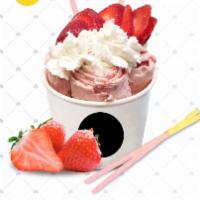 R2. Strawberry Nana Ice Cream · Mix with vanilla, strawberry
topped with strawberry, whipped cream, strawberry Pocky, strawb...