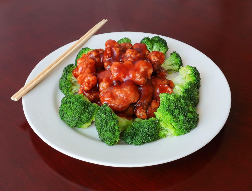 General Tso's Chicken · Chunk chicken crispy kind with house chef's special sauce. Our chef's flavor dish. Served with white rice. 
