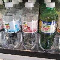 Canada Dry sparkling seltzer water  · 