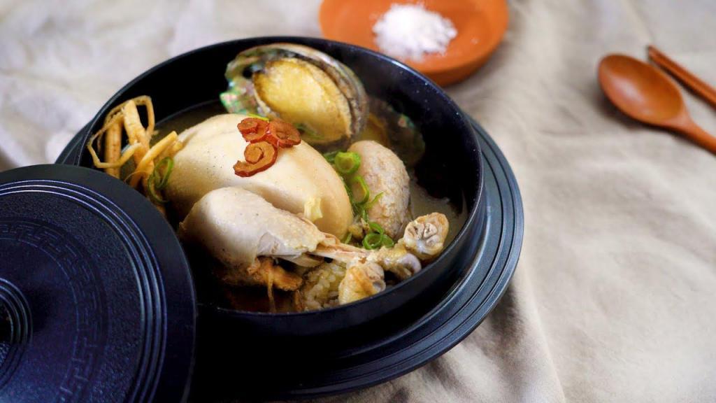 Jeonbok-Samgyetang  · chicken soup with ginseng & abalone 삼계탕