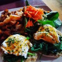 Eggs Florentine · English muffin, spinach, poached eggs
chipotle hollandaise, homefries
green salad & toast