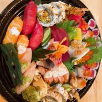 Yokoi Boat · Special sashimi 15 pieces, special sushi 12 pieces, 2 signature roll
And a special sashimi s...