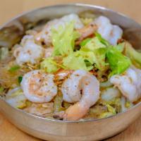 Ma Kin Goong Ob Woonsen · Glass noodles with shrimp, napa, onion, celery and black pepper in sesame oil.