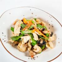 Moo-Goo-Gai Pan · Chicken breast, mushroom, carrot, snow peas, light white sauce