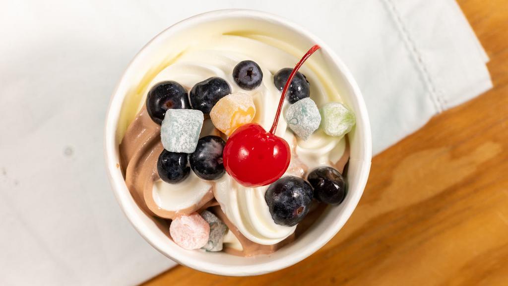 Easy Breezy Frozen Yogurt · Dessert · Frozen Yogurt
